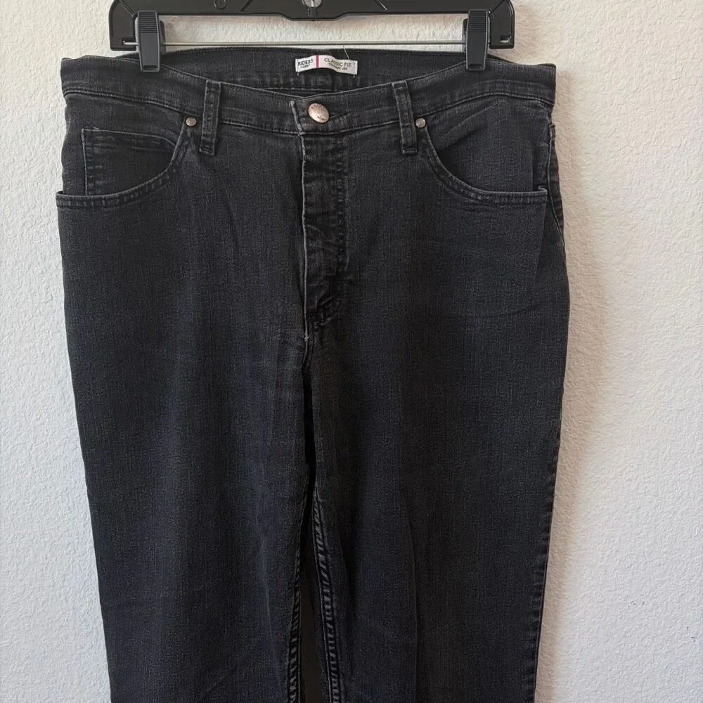 Lee classic fit